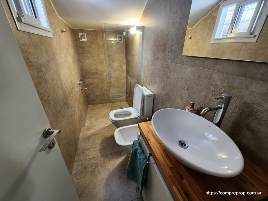 ARGUELLO CASA EN VENTA 3 DORMITORIOS MEJOR ZONA