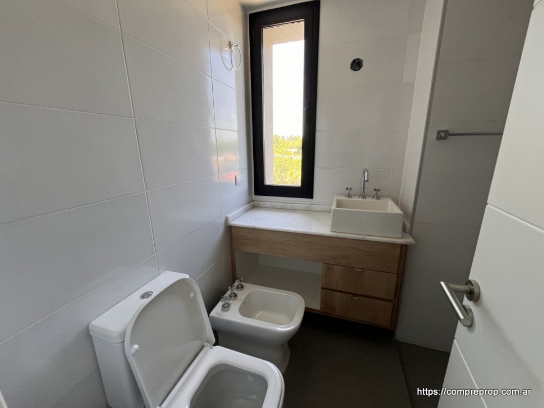 DEPARTAMENTO EN VENTA 3 DORMITORIOS ARGUELLO EL REFUGIO