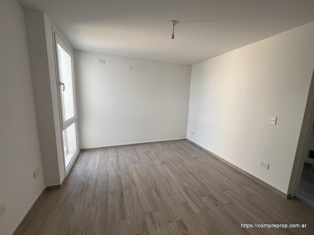 DUPLEX EN VENTA LA CALANDRIA DOS DORMITORIOS