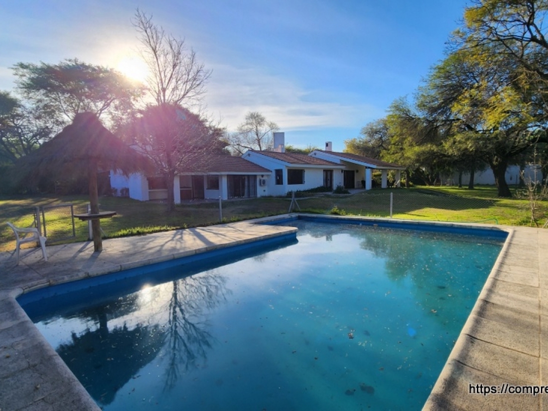 VILLA ALLENDE GOLF CASA EN VENTA CINCO LOTES 
