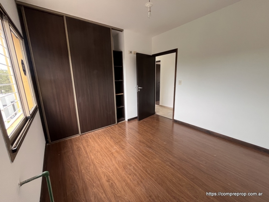 DUPLEX EN VENTA 3 DORMITORIOS HOUSING VILLA WARCALDE CON PILETA