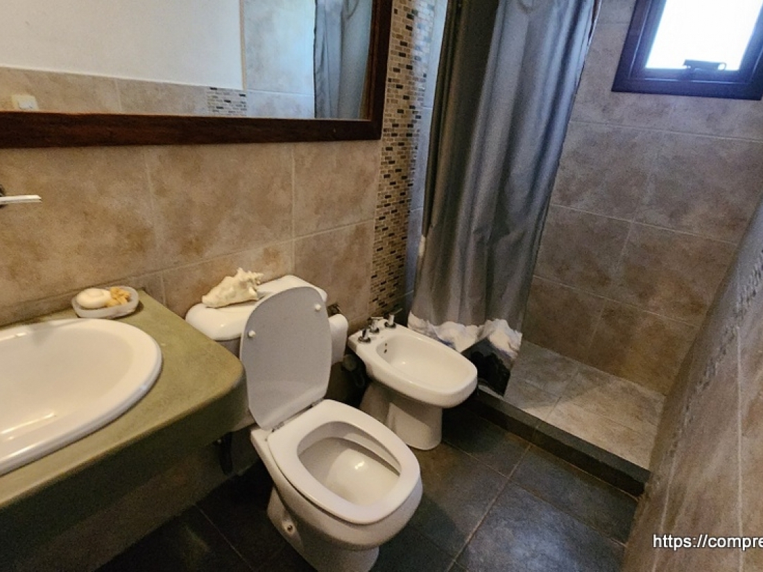 VALLE ESCONDIDO LOS CIELOS CASA EN VENTA 3 DORMITORIOS APTA CREDITO