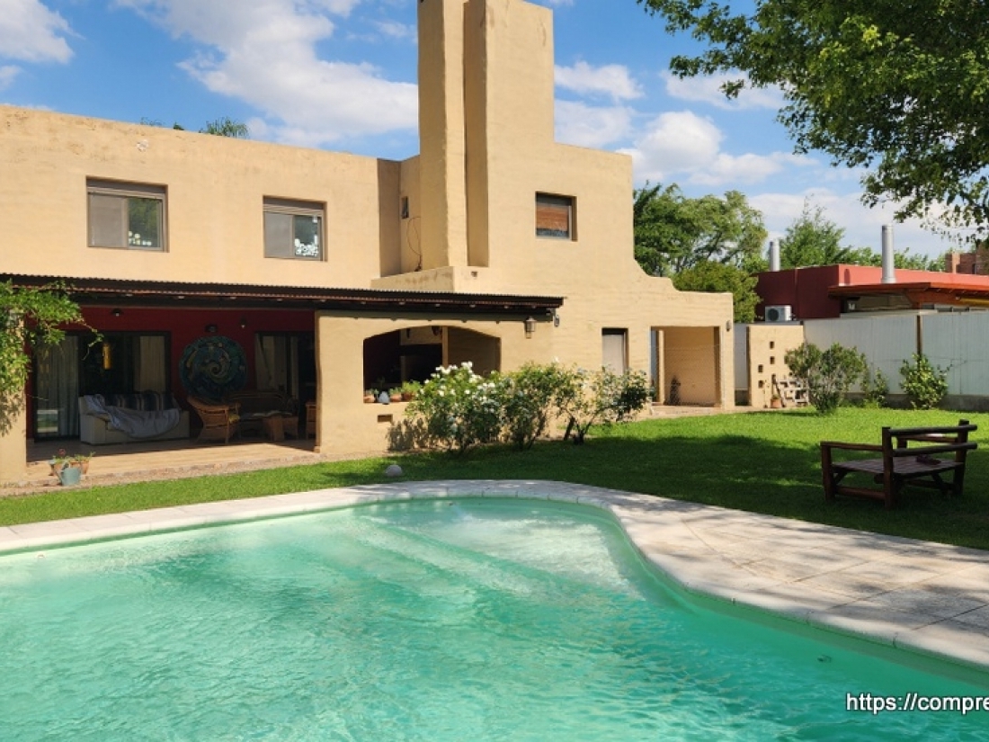 VALLE ESCONDIDO LOS CIELOS CASA EN VENTA 3 DORMITORIOS APTA CREDITO