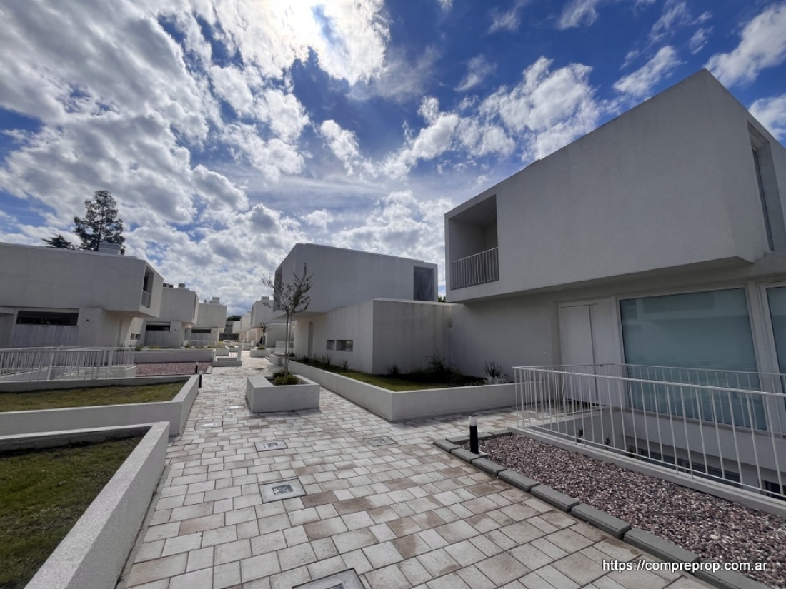 DUPLEX TRIPLEX HOUSING EN VENTA 3 DORMITORIOS VILLA BELGRANO
