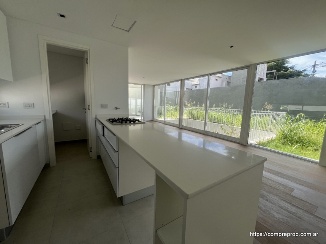 DUPLEX TRIPLEX HOUSING EN VENTA 3 DORMITORIOS VILLA BELGRANO