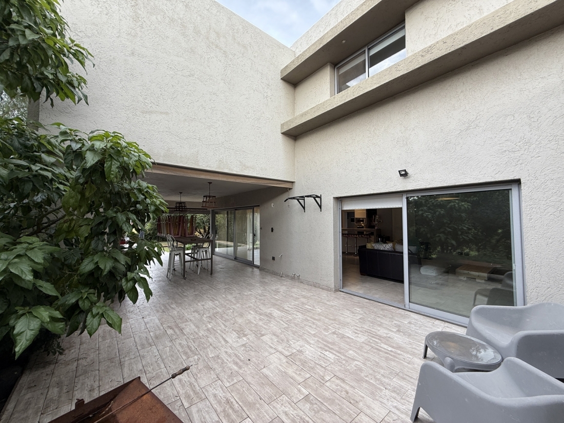 VALLE ESCONDIDO TERRAZAS CASA EN VENTA 4 DORMITORIOS APTO CR�DITO