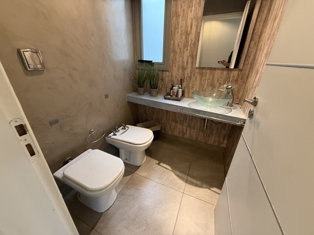 VALLE ESCONDIDO TERRAZAS CASA EN VENTA 4 DORMITORIOS APTO CR�DITO