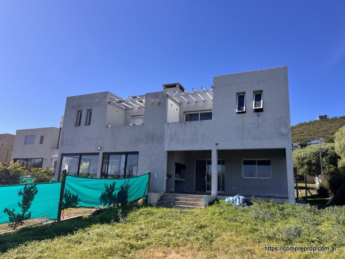 CASA EN VENTA APTO CR�DITO 3 DORMITORIOS - LA CUESTA | LA CALERA