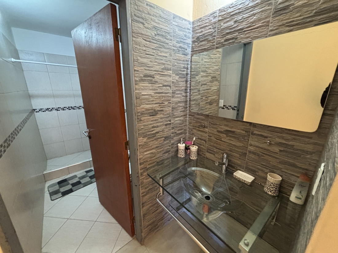 SANTA MARIA DE PUNILLA CARLOS PAZ CASA EN VENTA LAGO 4 DORMITORIOS