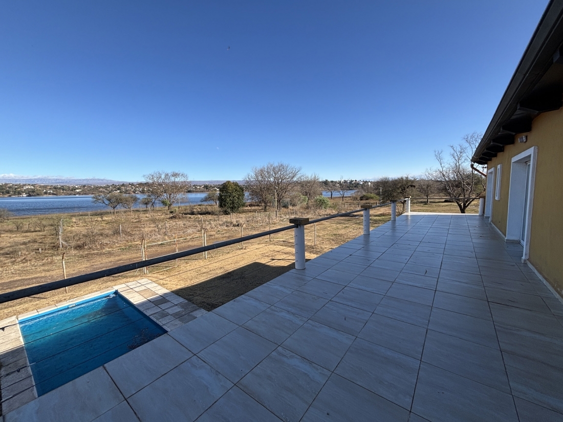SANTA MARIA DE PUNILLA CARLOS PAZ CASA EN VENTA LAGO 4 DORMITORIOS