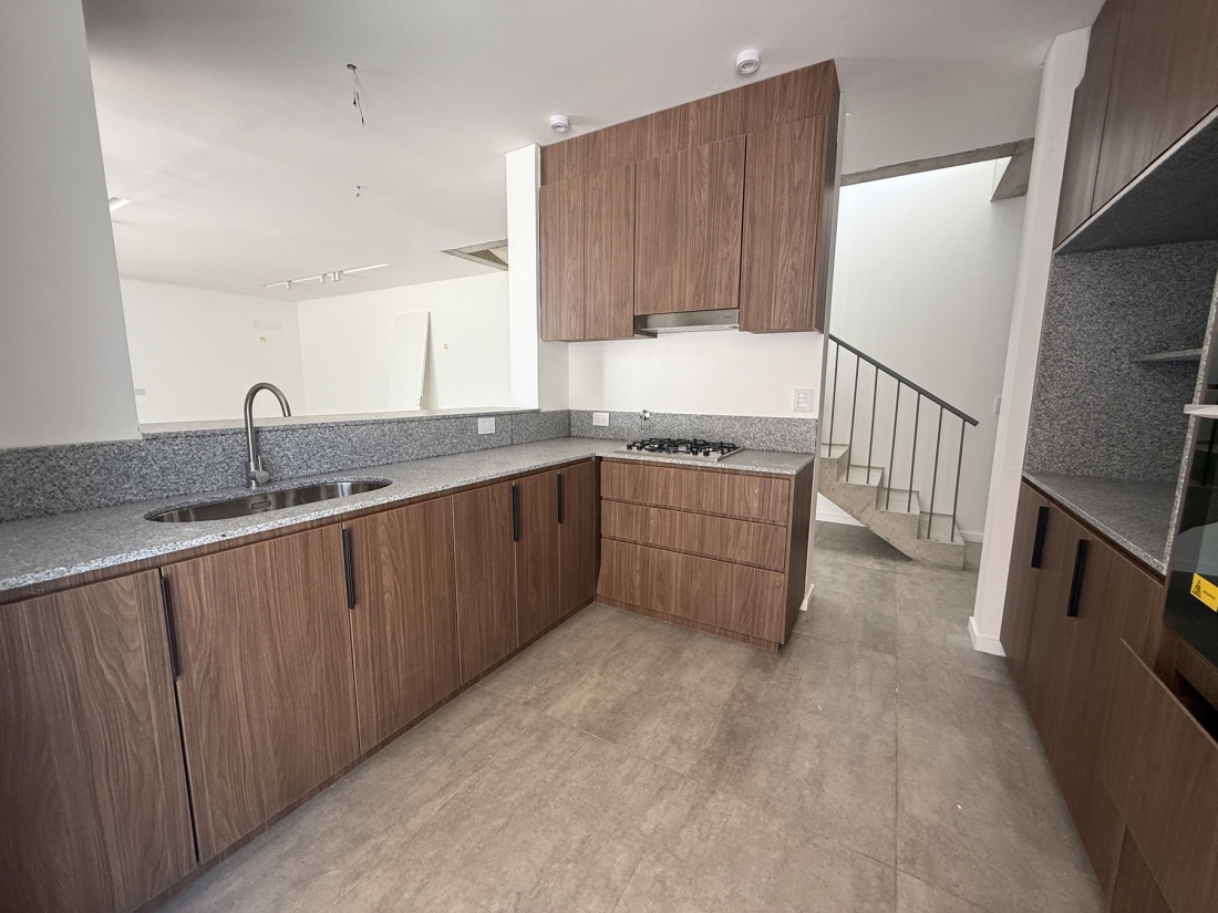 D�PLEX EN VENTA HOUSING CERRO DE LAS ROSAS 3 DORMITORIOS