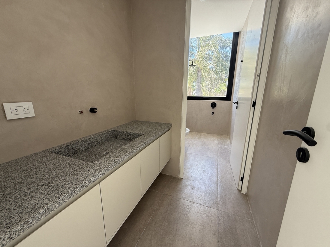 D�PLEX EN VENTA HOUSING CERRO DE LAS ROSAS 3 DORMITORIOS