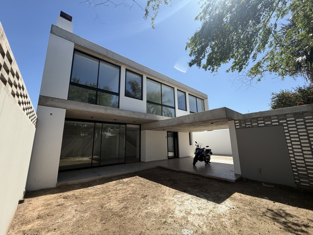 D�PLEX EN VENTA HOUSING CERRO DE LAS ROSAS 3 DORMITORIOS