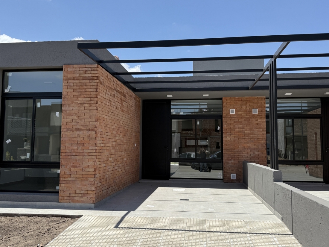 SOLARES DE MANANTIALES ALQUILER DUPLEX 2 DORMITORIOS UNA PLANTA