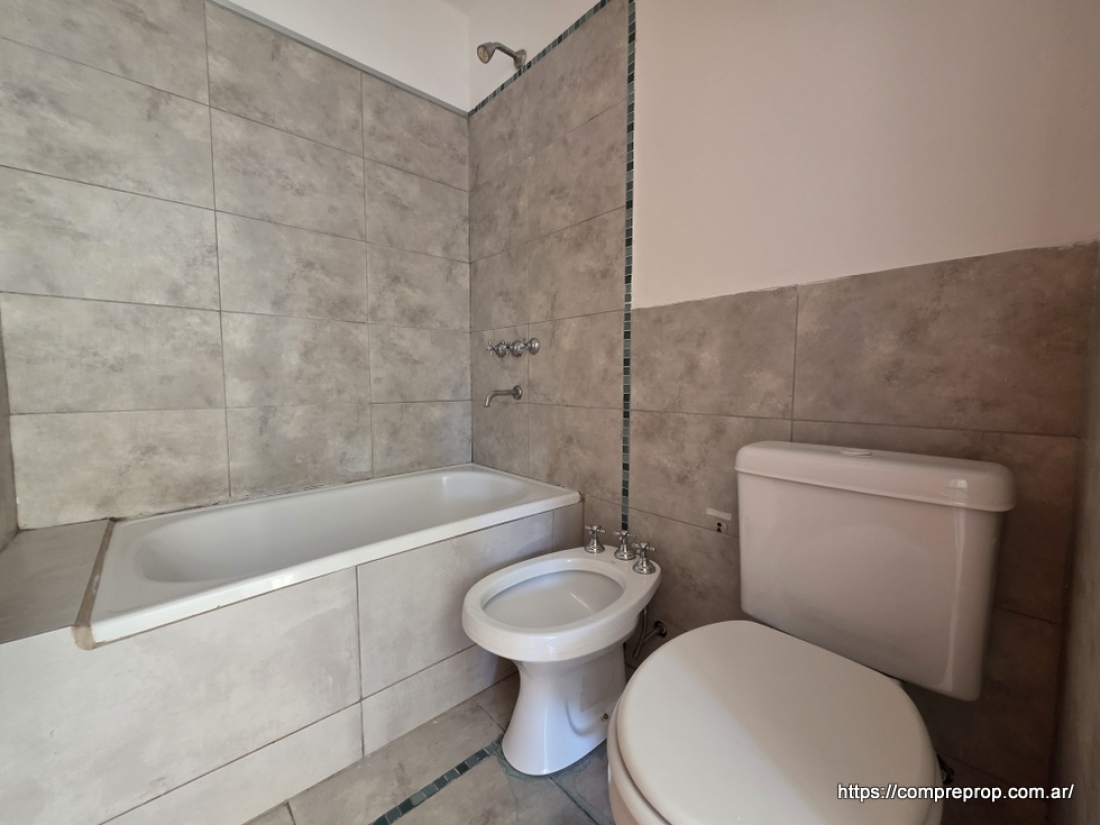 DEPARTAMENTO EN VENTA 2 DORMITORIOS ALBERDI A PASOS DE LA CA�ADA