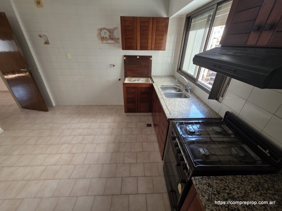 DEPARTAMENTO EN VENTA NUEVA CORDOBA 3 DORMITORIOS CON BALCON