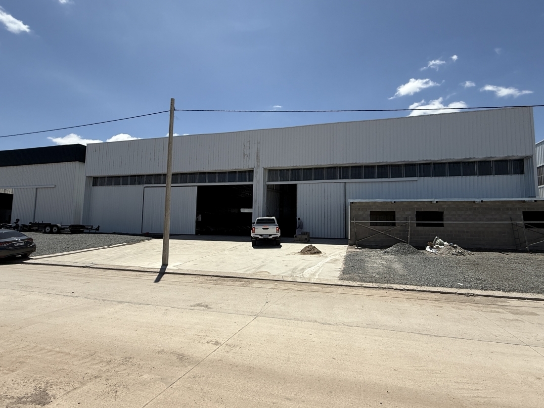 GALP�N EN VENTA PARQUE INDUSTRIAL POLO 52 
