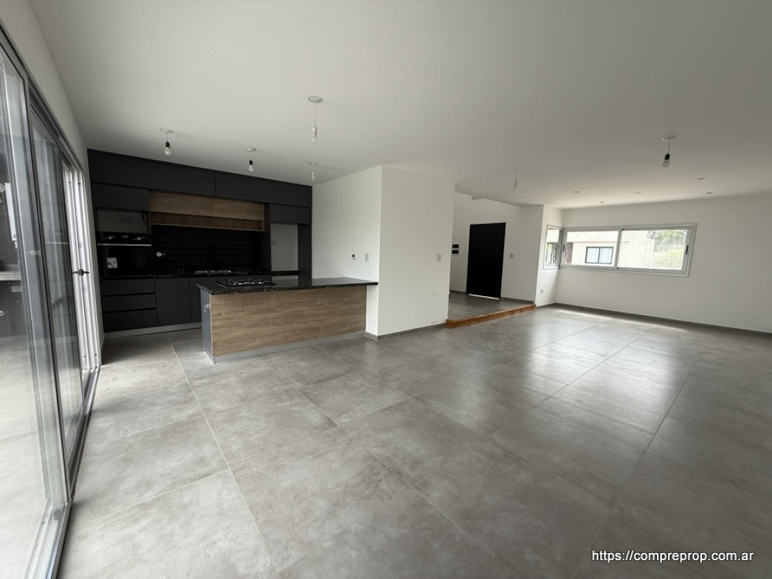 DUPLEX EN CONSTRUCCION LA CATALINA 3 DORMITORIOS