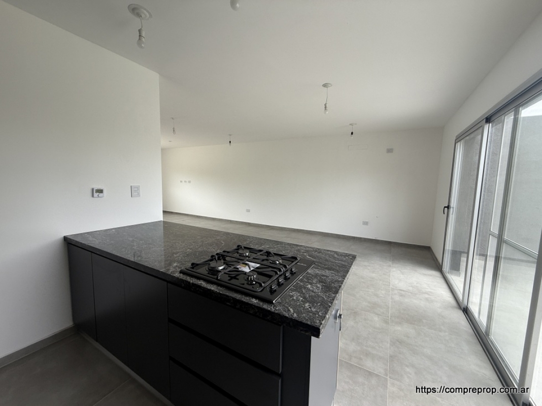 DUPLEX EN CONSTRUCCION LA CATALINA 3 DORMITORIOS