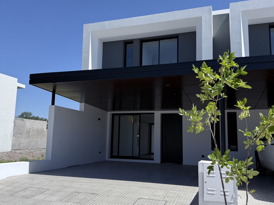 CAMPO CHICO ZONA SUR D�PLEX EN VENTA 3 DORMITORIOS 