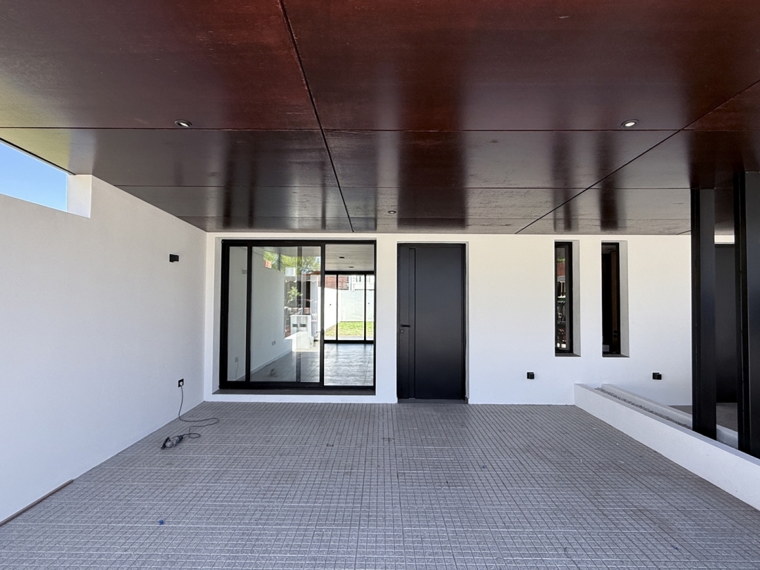 CAMPO CHICO ZONA SUR D�PLEX EN VENTA 3 DORMITORIOS 