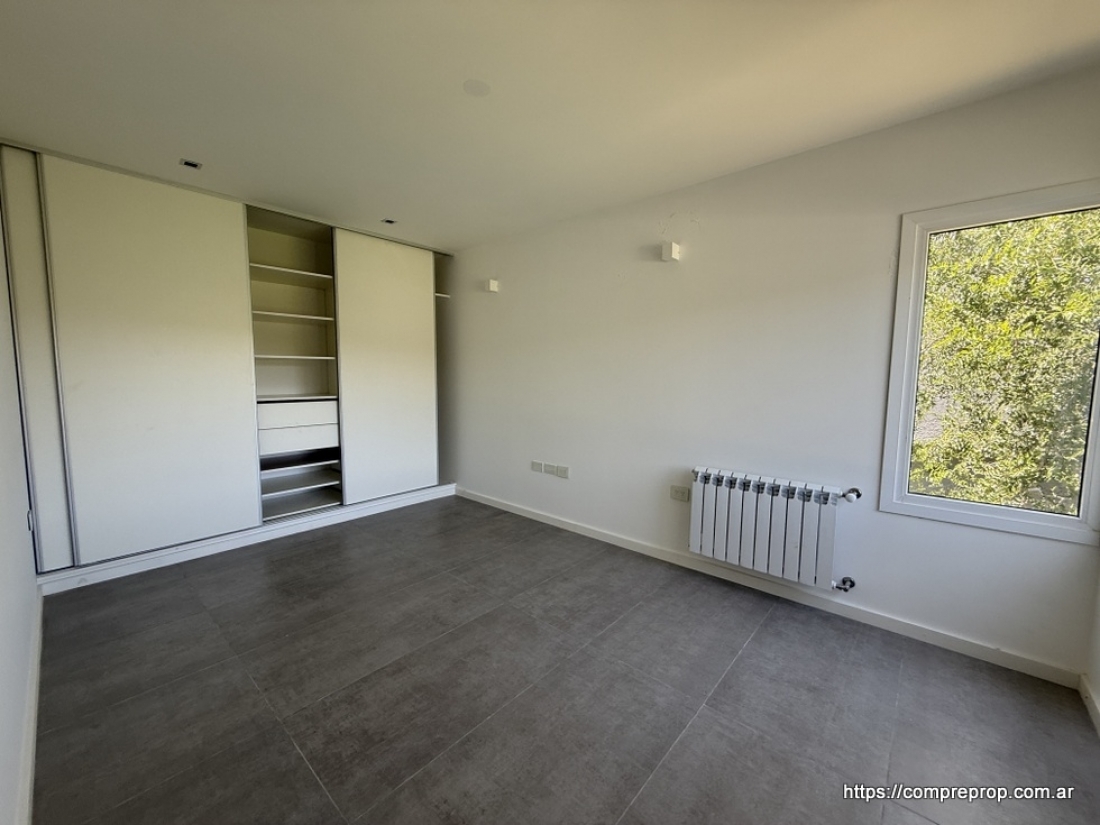 ESTANCIA Q2 MENDIOLAZA CASA A ESTRENAR 3 DORMITORIOS