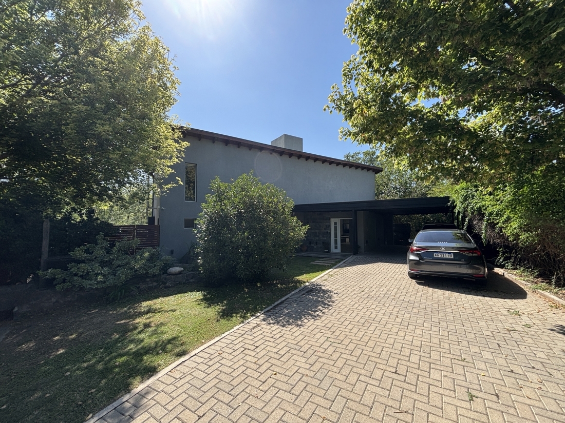 LA ARBOLEDA VILLA WARCALDE CASA EN VENTA 3 DORMITORIOS ESCRITORIO