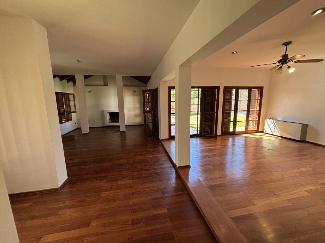 CASA EN VENTA TABLADA PARK 4 DORMITORIOS APTO CREDITO