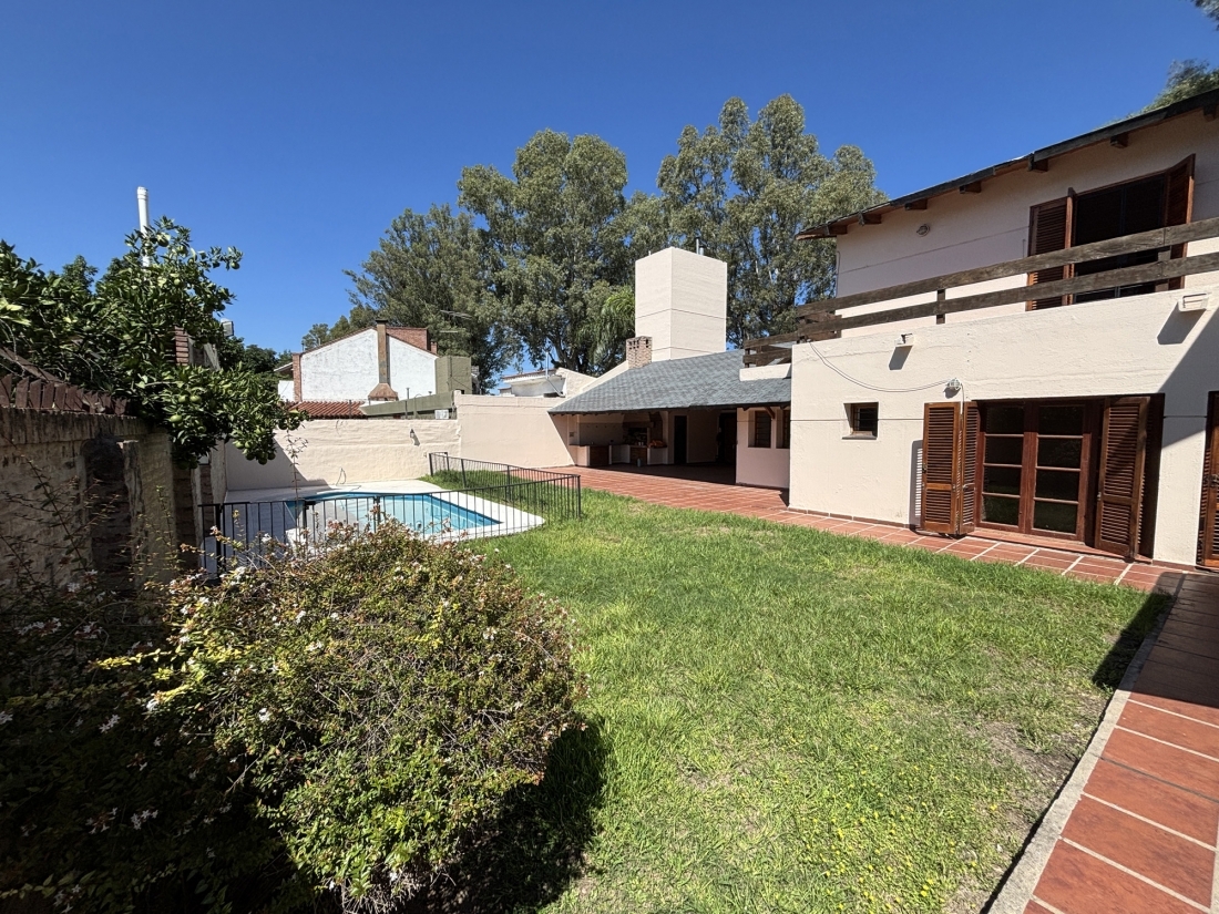 CASA EN VENTA TABLADA PARK 4 DORMITORIOS APTO CREDITO