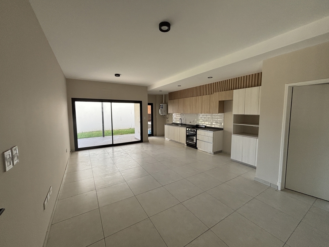 DUPLEX COMPLEJO CERRADO LA CALERA LOS PRADOS 2 DORMITORIOS