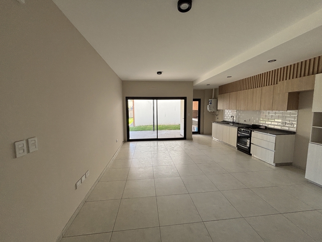 DUPLEX COMPLEJO CERRADO LA CALERA LOS PRADOS 2 DORMITORIOS