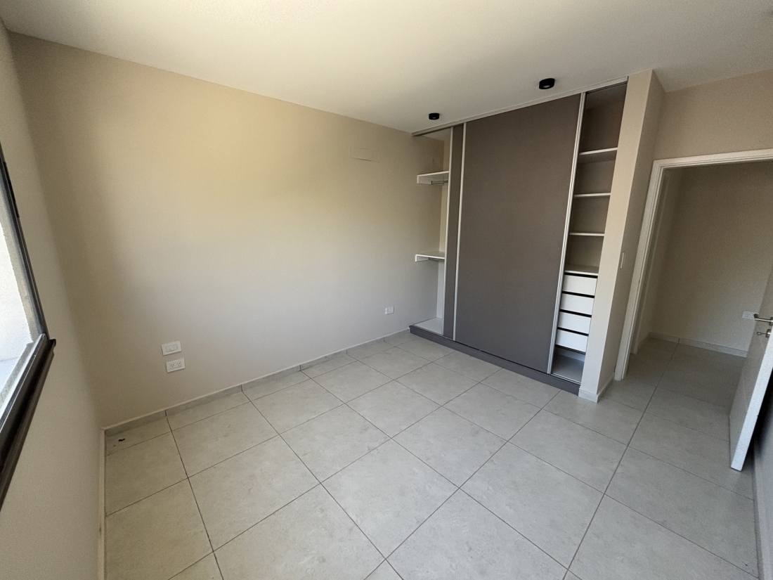 DUPLEX COMPLEJO CERRADO LA CALERA LOS PRADOS 2 DORMITORIOS