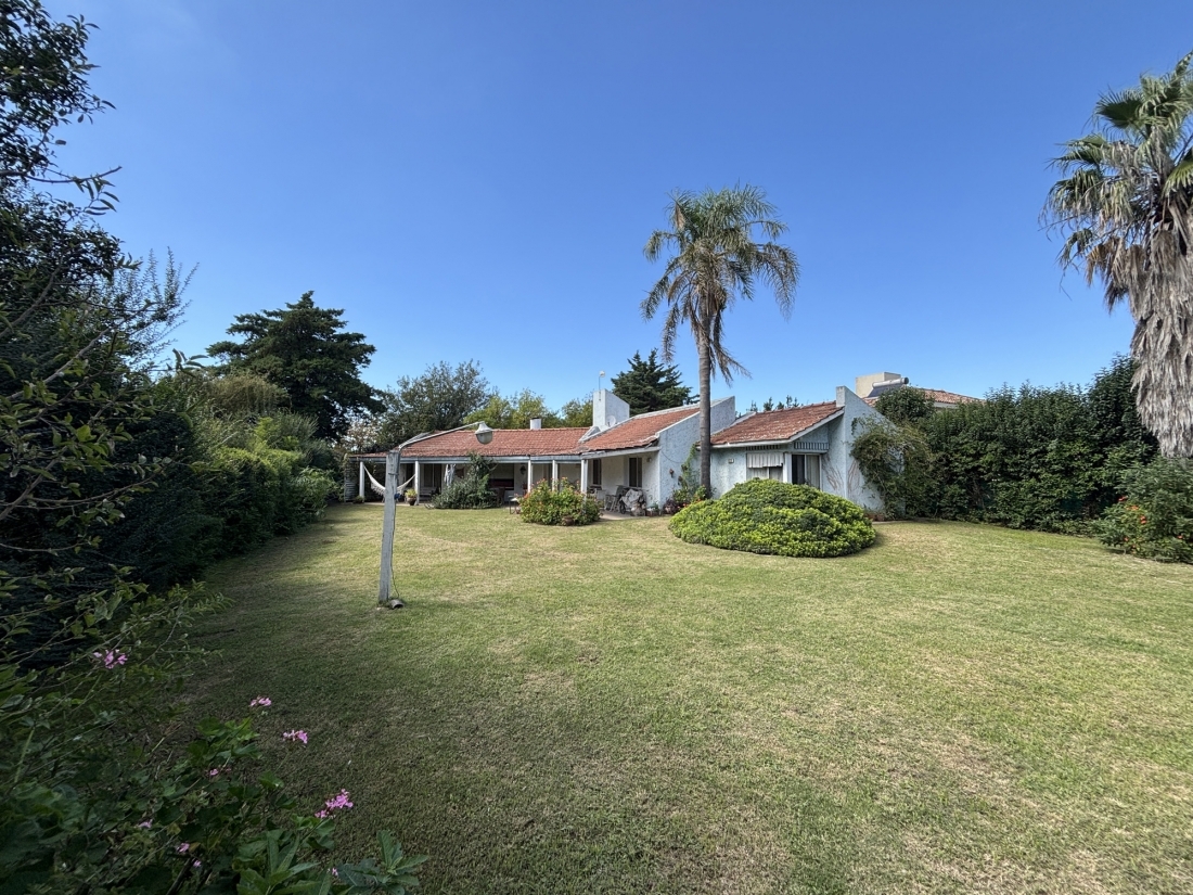 CASA EN VENTA CHACRAS DE LA VILLA 3 DORMITORIOS VILLA ALLENDE