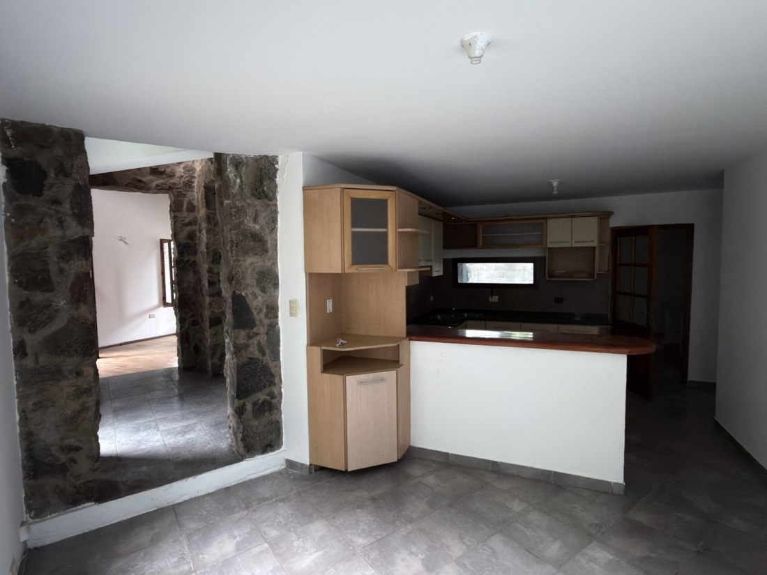 CASA EN VENTA HOUSING SAN JOSE 3 DORMITORIOS CON PILETA