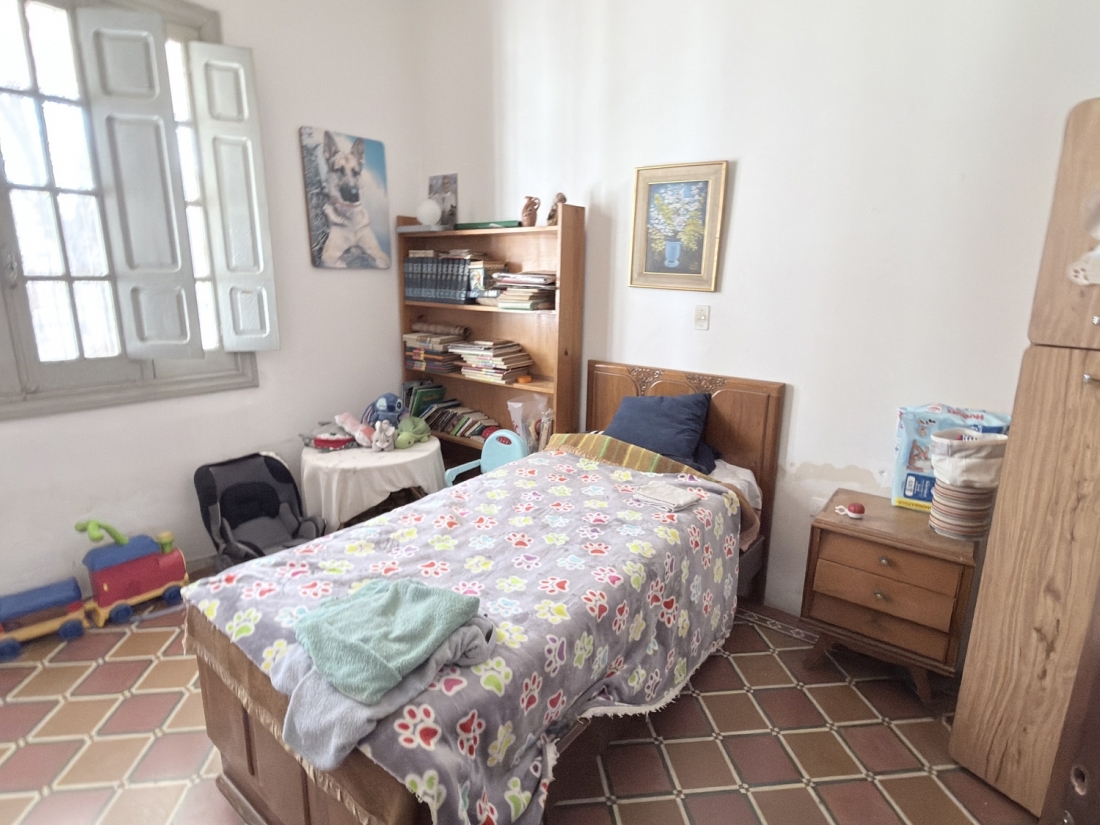 LOTE CON CASAS EN VENTA APTO HOUSING ARGUELLO ZONA LASALLE 