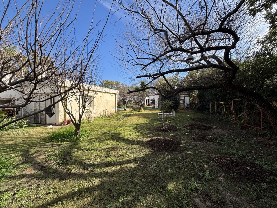 LOTE CON CASAS EN VENTA APTO HOUSING ARGUELLO ZONA LASALLE 