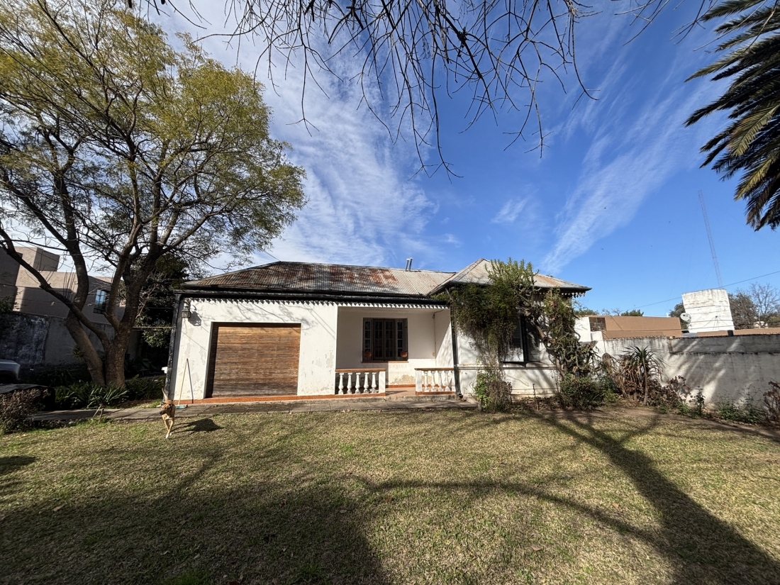LOTE CON CASAS EN VENTA APTO HOUSING ARGUELLO ZONA LASALLE 