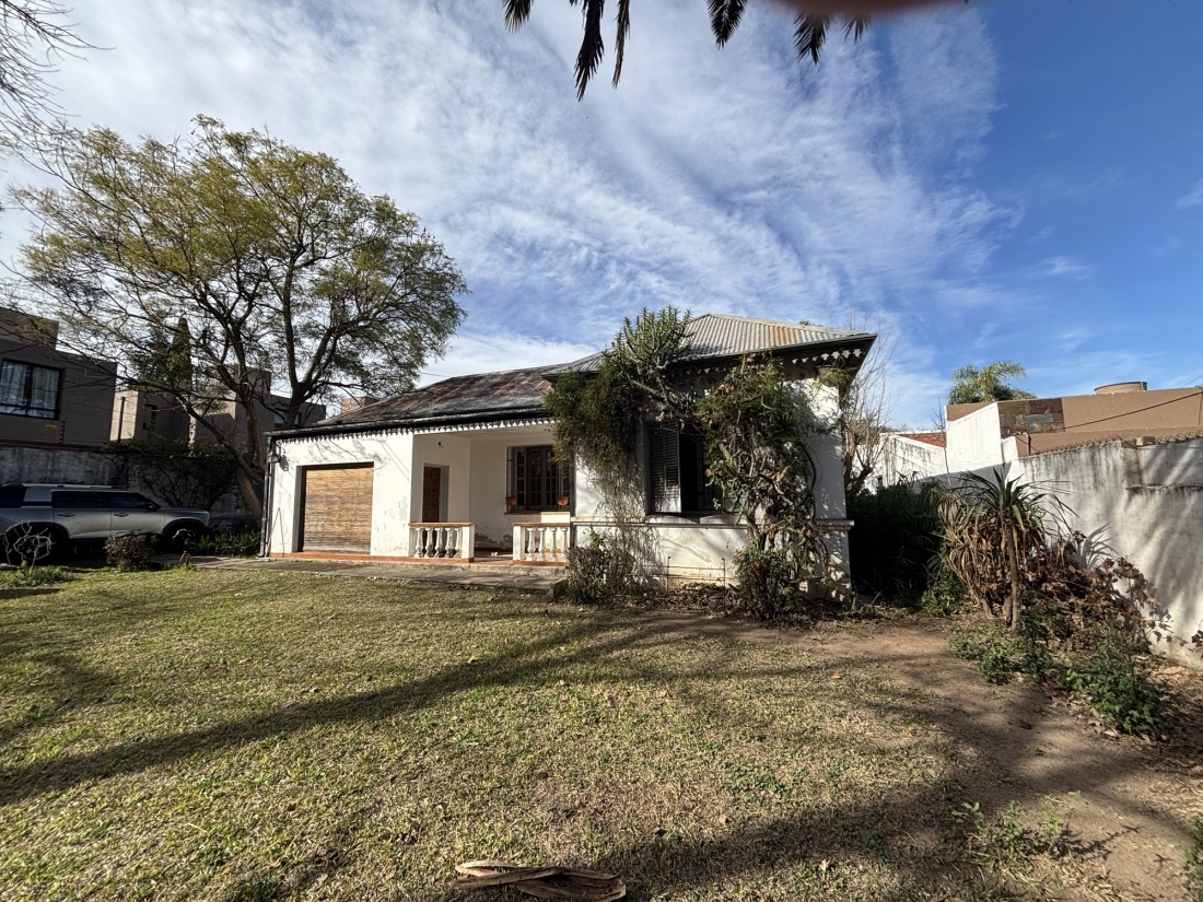 LOTE CON CASAS EN VENTA APTO HOUSING ARGUELLO ZONA LASALLE 