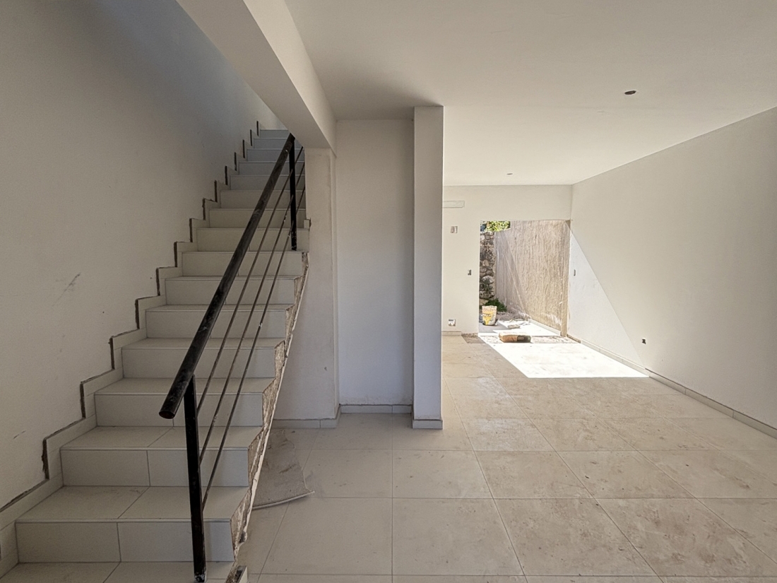 D�PLEX EN VENTA 2 DORMITORIOS VILLA ALLENDE CENTRO A ESTRENAR	