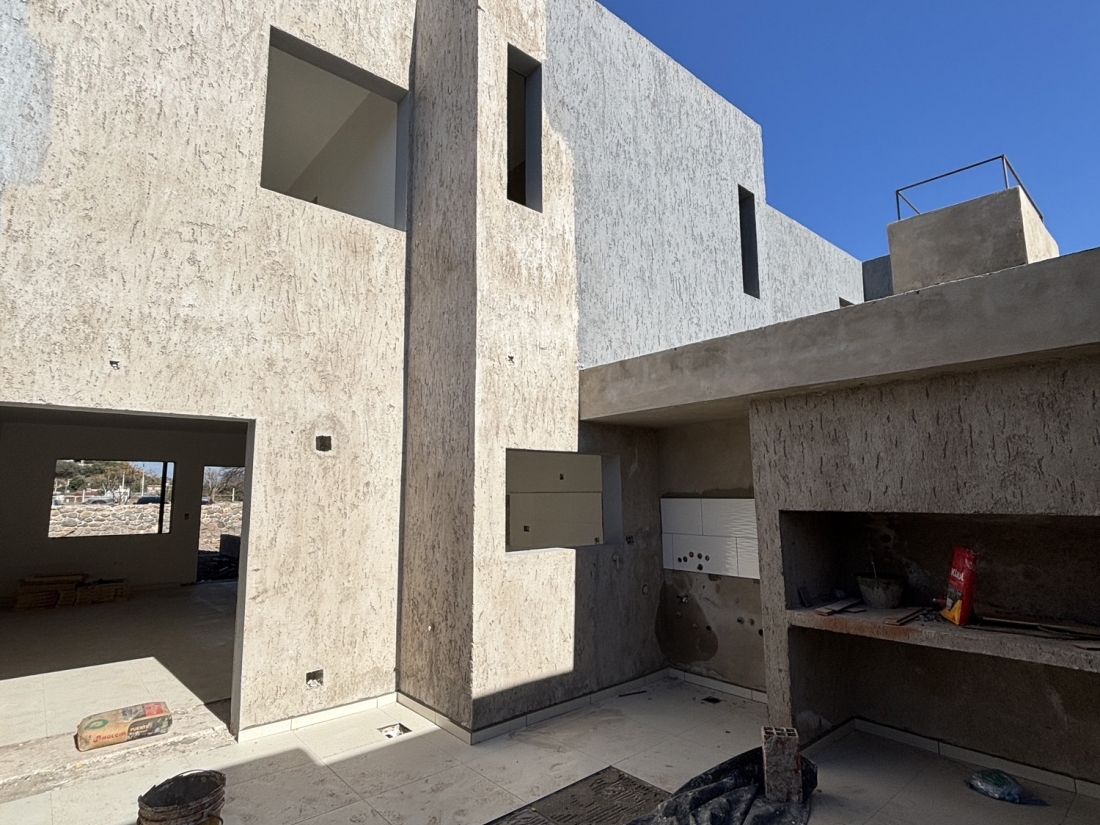 D�PLEX EN VENTA 2 DORMITORIOS VILLA ALLENDE CENTRO A ESTRENAR	