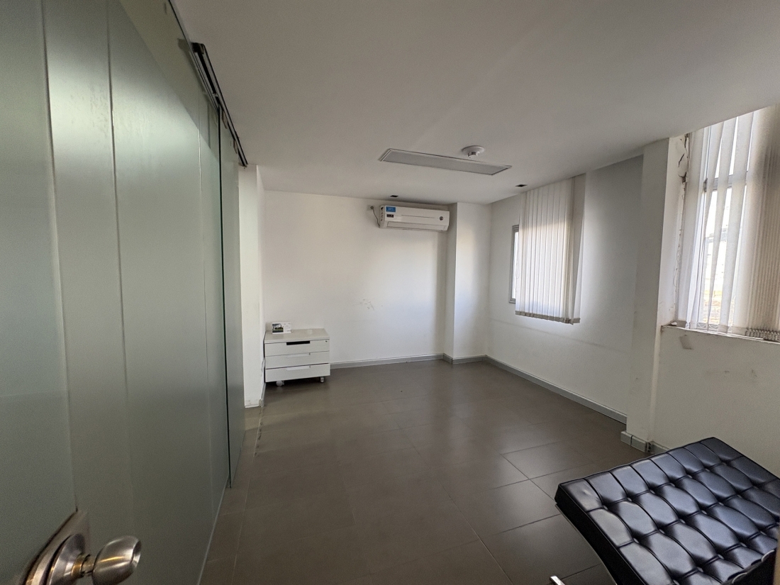 OFICINAS EN VENTA - EDIFICIO FARO DE OLMOS