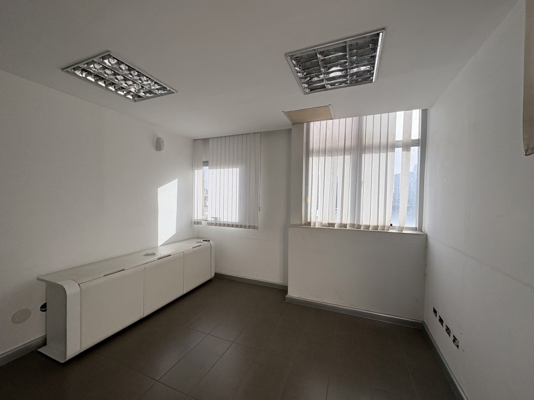 OFICINAS EN VENTA - EDIFICIO FARO DE OLMOS