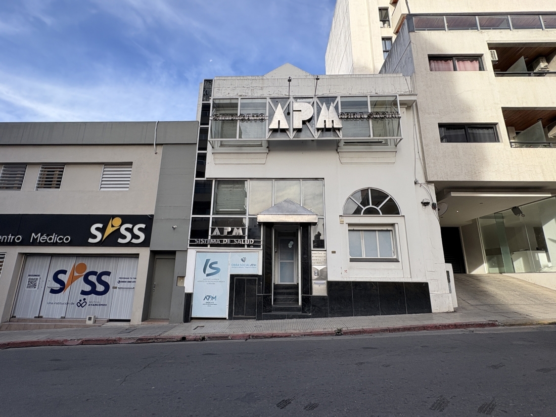 GRAN PROPIEDAD EN VENTA | CENTRO | IDEAL USO M�DICO/CORPORATIVO