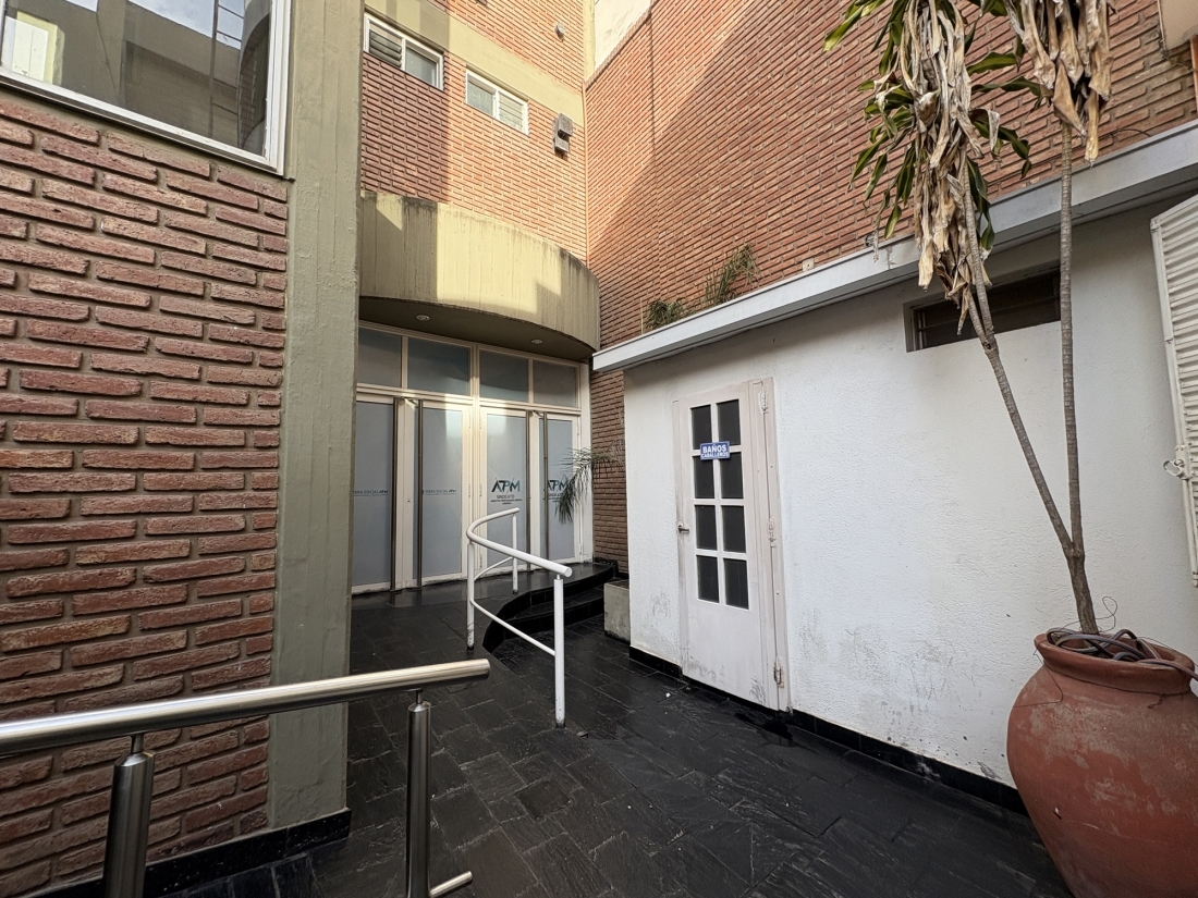 GRAN PROPIEDAD EN VENTA | CENTRO | IDEAL USO M�DICO/CORPORATIVO