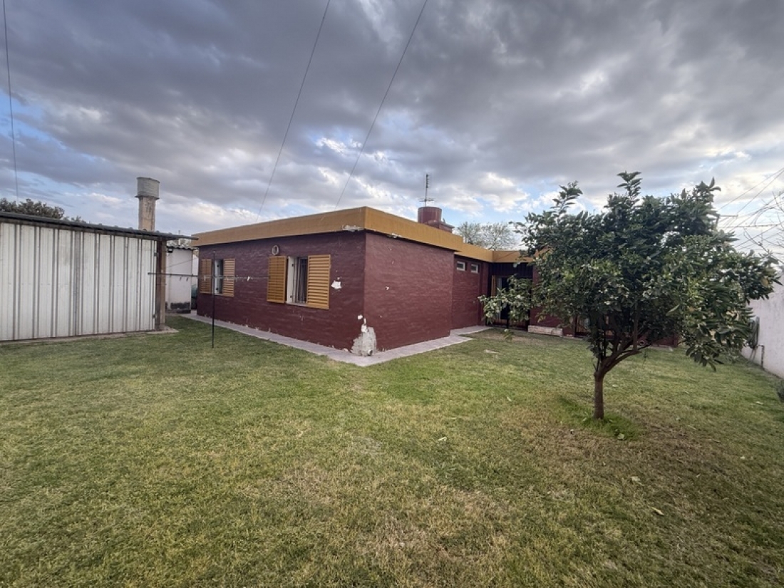 CASA EN VENTA EN VILLA CORN� | 3 DORMITORIOS EN UNA SOLA PLANTA