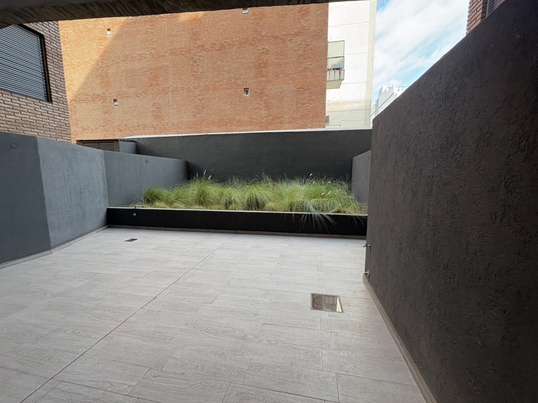 DEPARTAMENTO EN VENTA | GRAN PATIO EN NUEVA C�RDOBA | 1 DORMITORIO