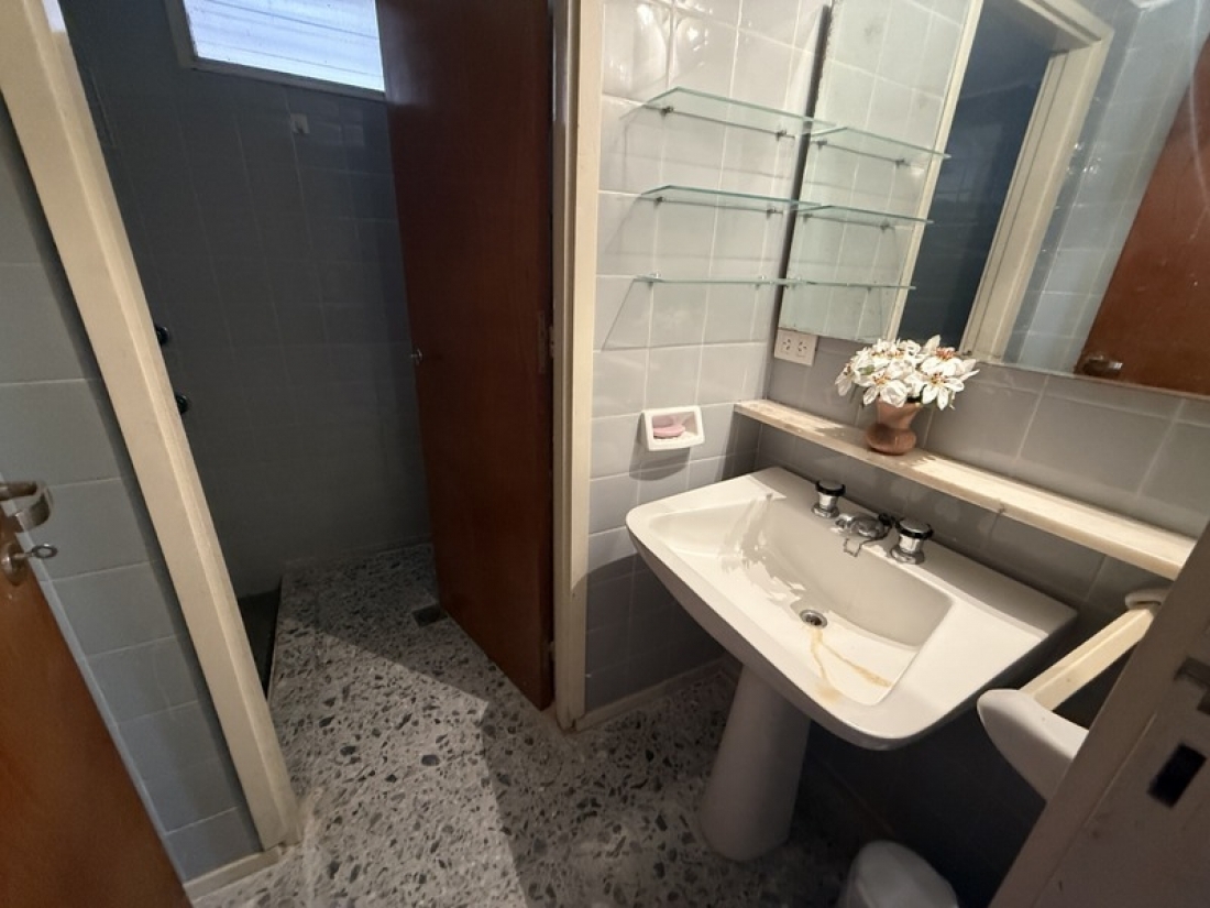 CASA EN VENTA - 1400 m2 - SALIDA DIRECTA AL LAGO | CARLOS PAZ