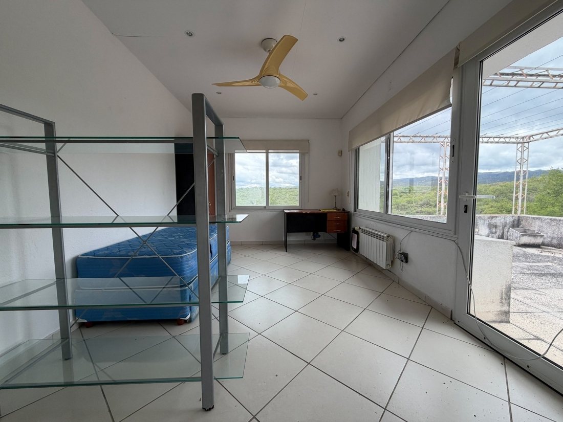 CASA EN VENTA | LA ESCONDIDA � FALDA DEL CARMEN | 8.000 m�