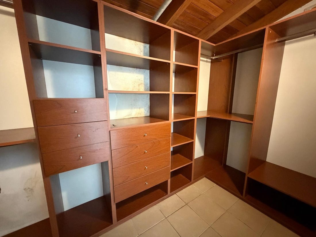 CASA EN VENTA | LA ESCONDIDA � FALDA DEL CARMEN | 8.000 m�