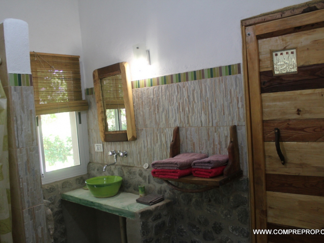 VENTA COMPLEJO TUR�STICO EN LOS MOLLES- VILLA LAS ROSAS-TRASLASIERRA 